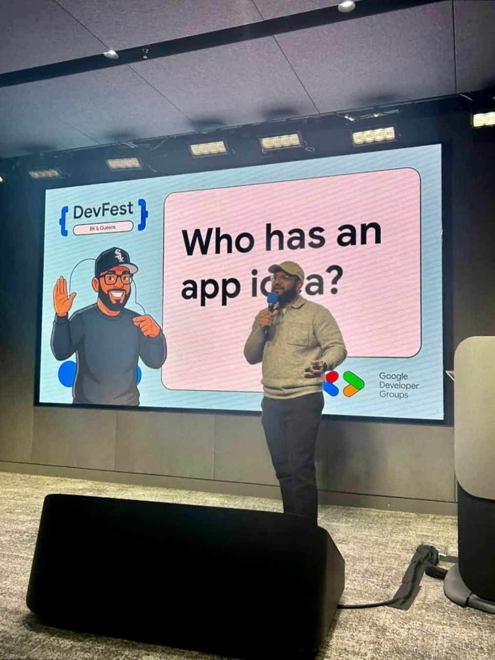 Adalbert presenting at Google DevFest BK & Queens